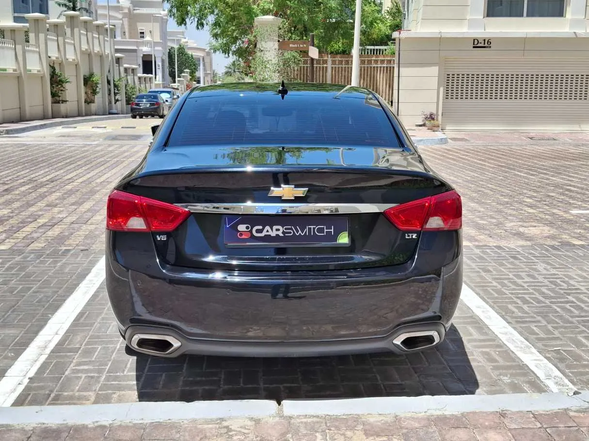Car image 6