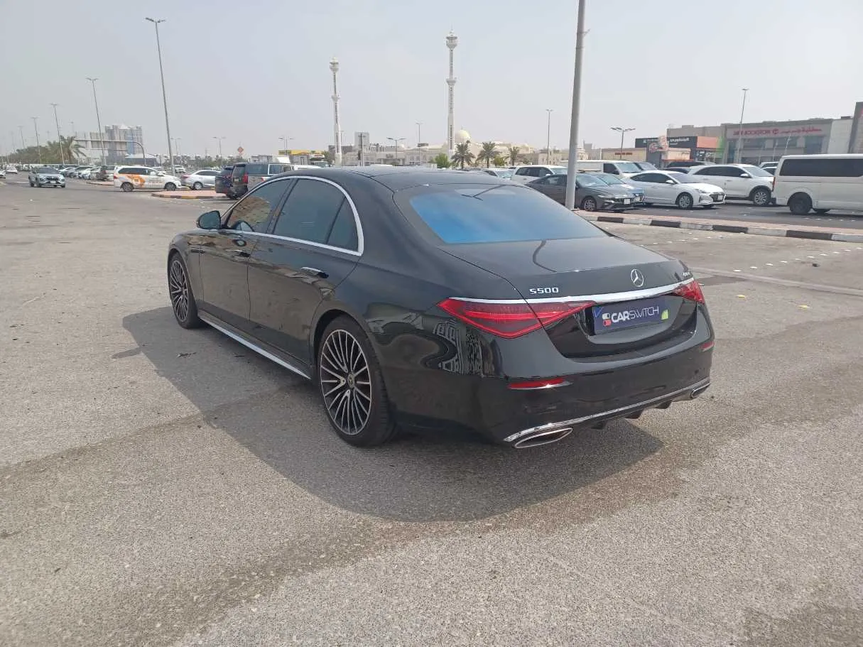 Car image 7