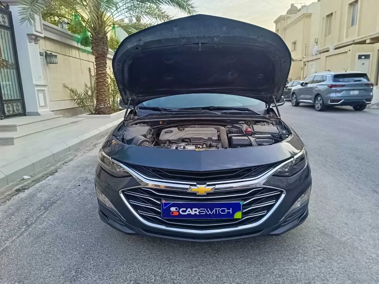 Car image 34