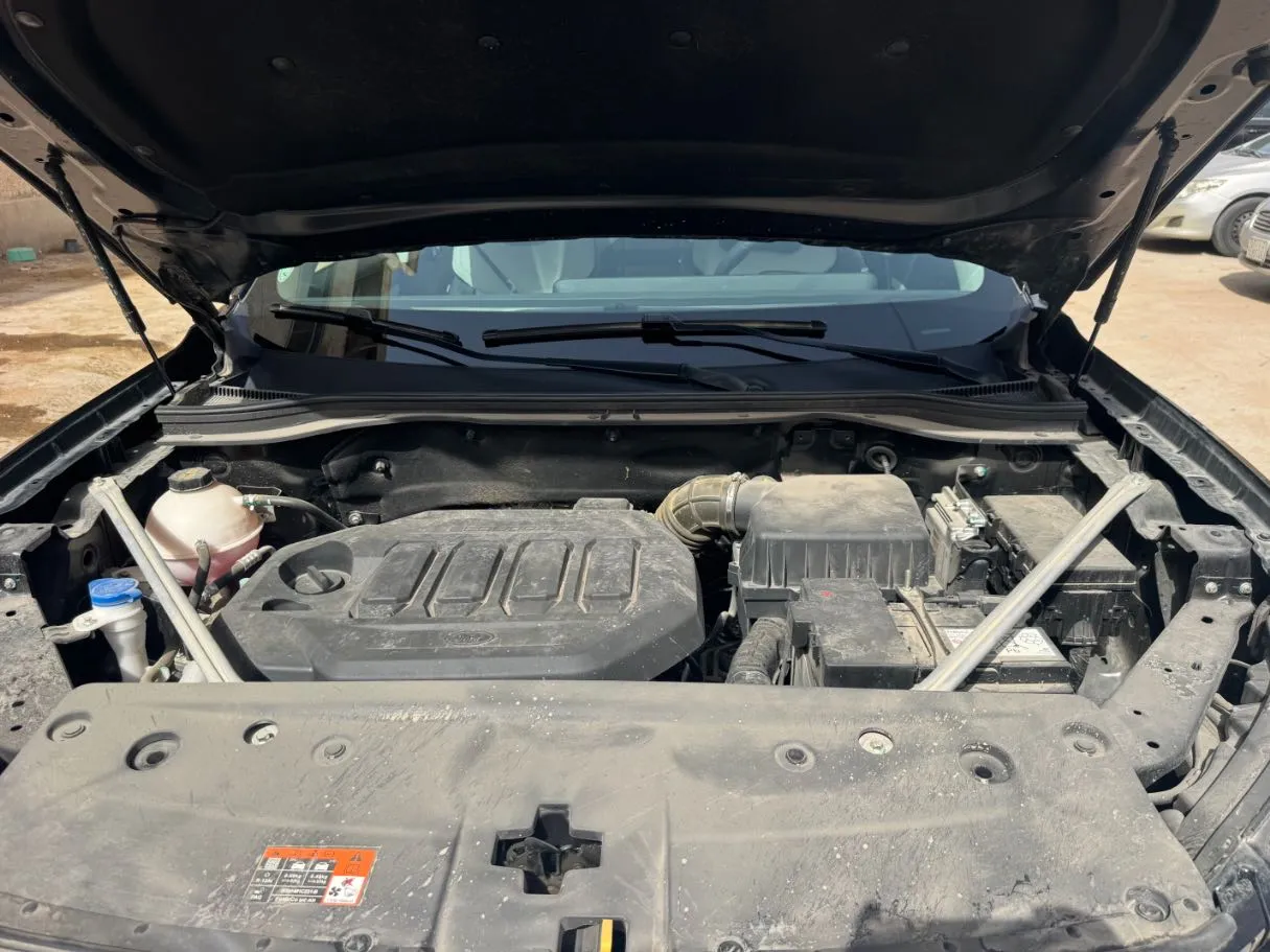 Car image 24