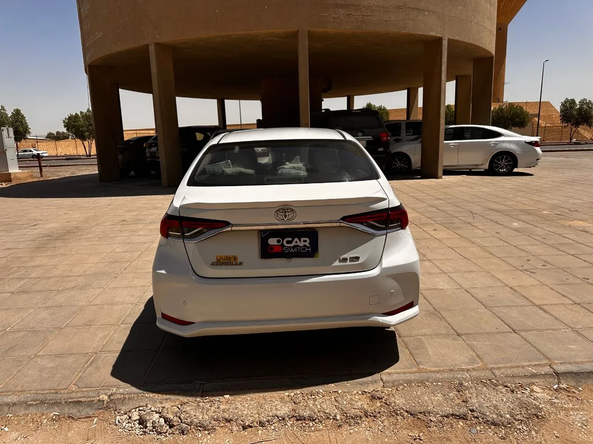 Car image 6