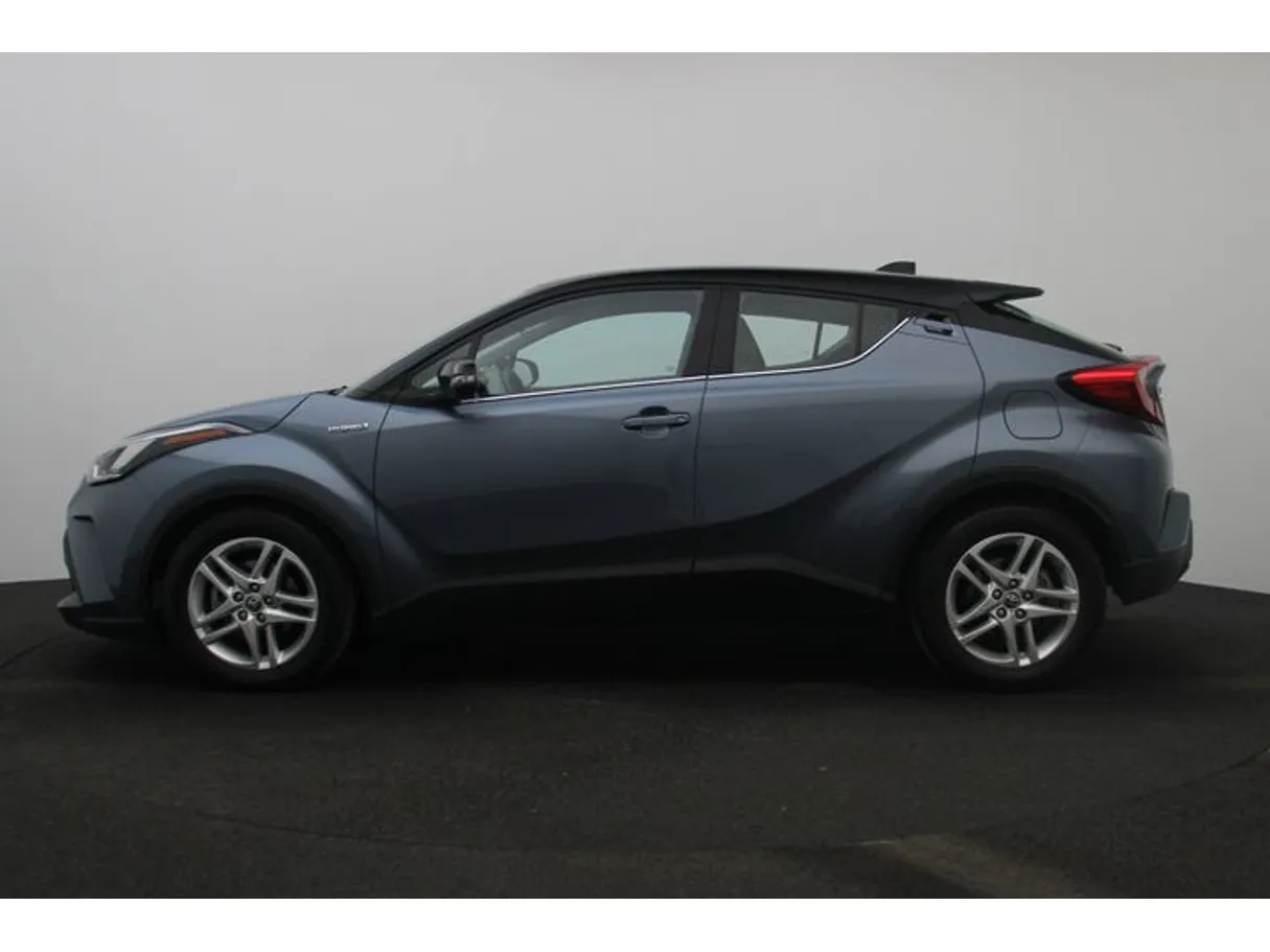Car image 3