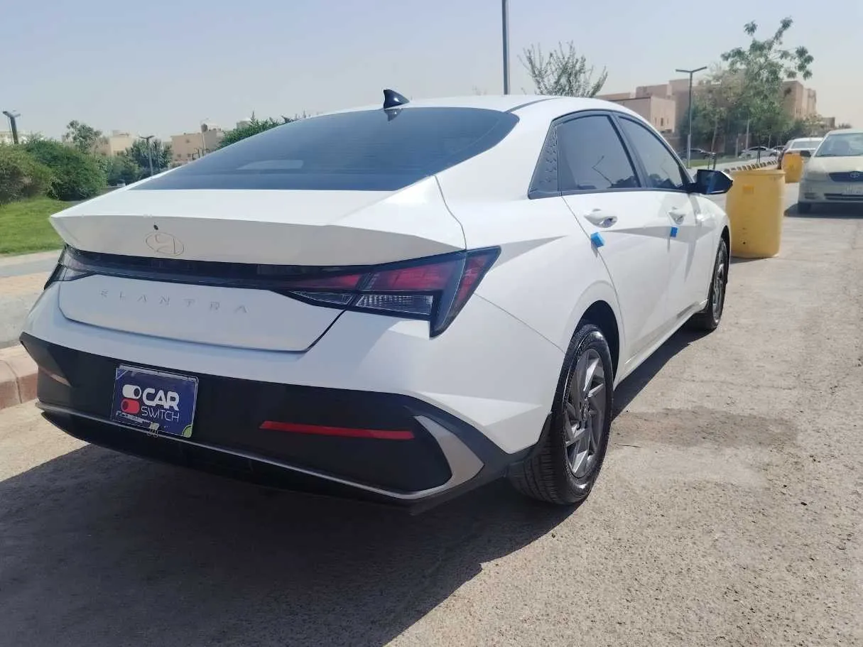 Car image 6
