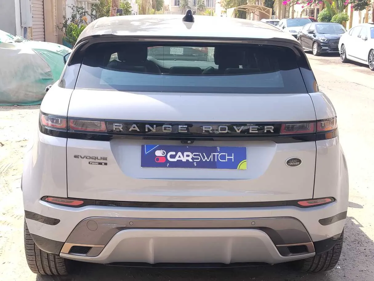 Car image 6
