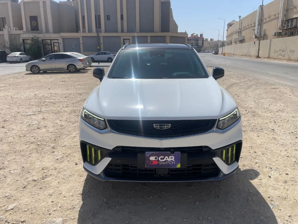 Car image 2