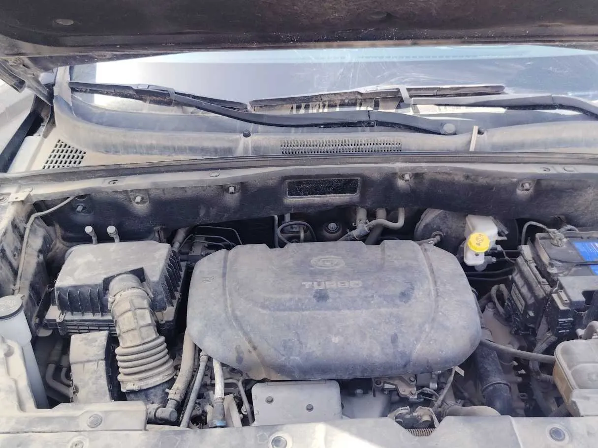 Car image 30