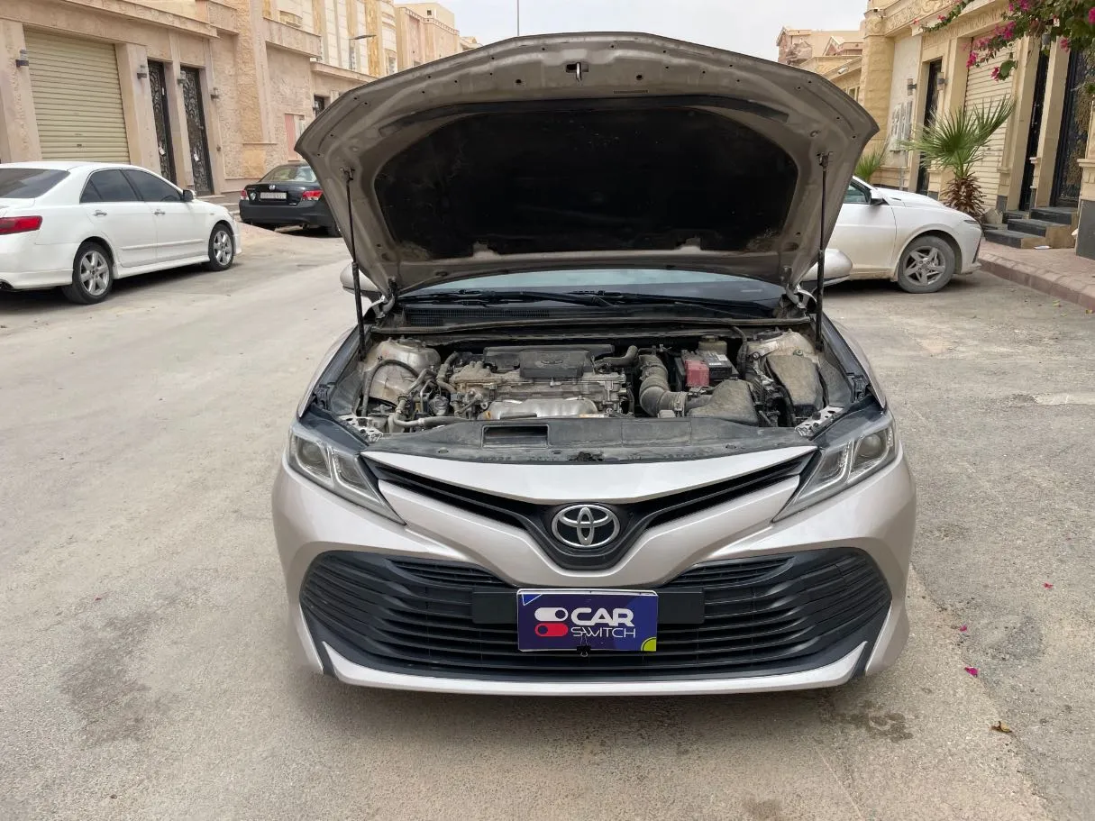 Car image 24