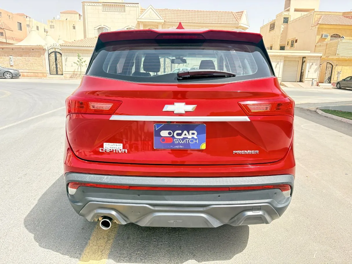Car image 6