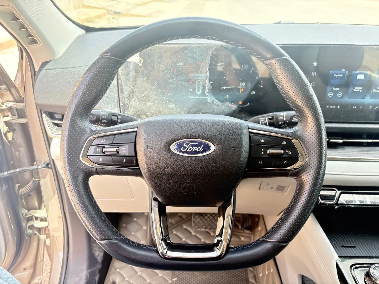 Car image 22