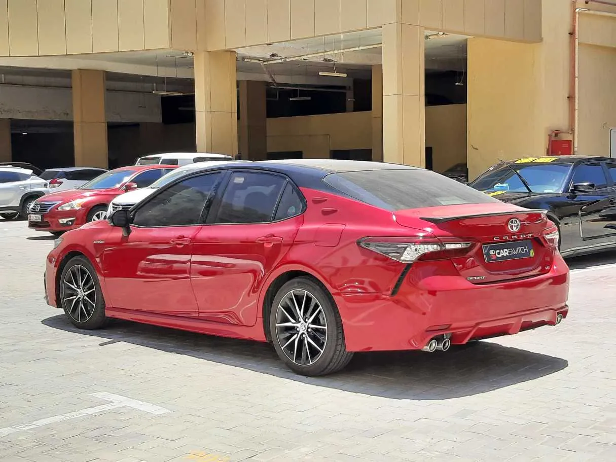 Car image 5