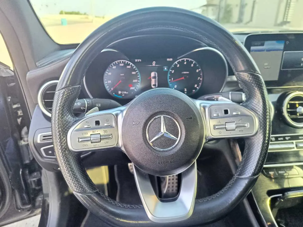 Car image 28