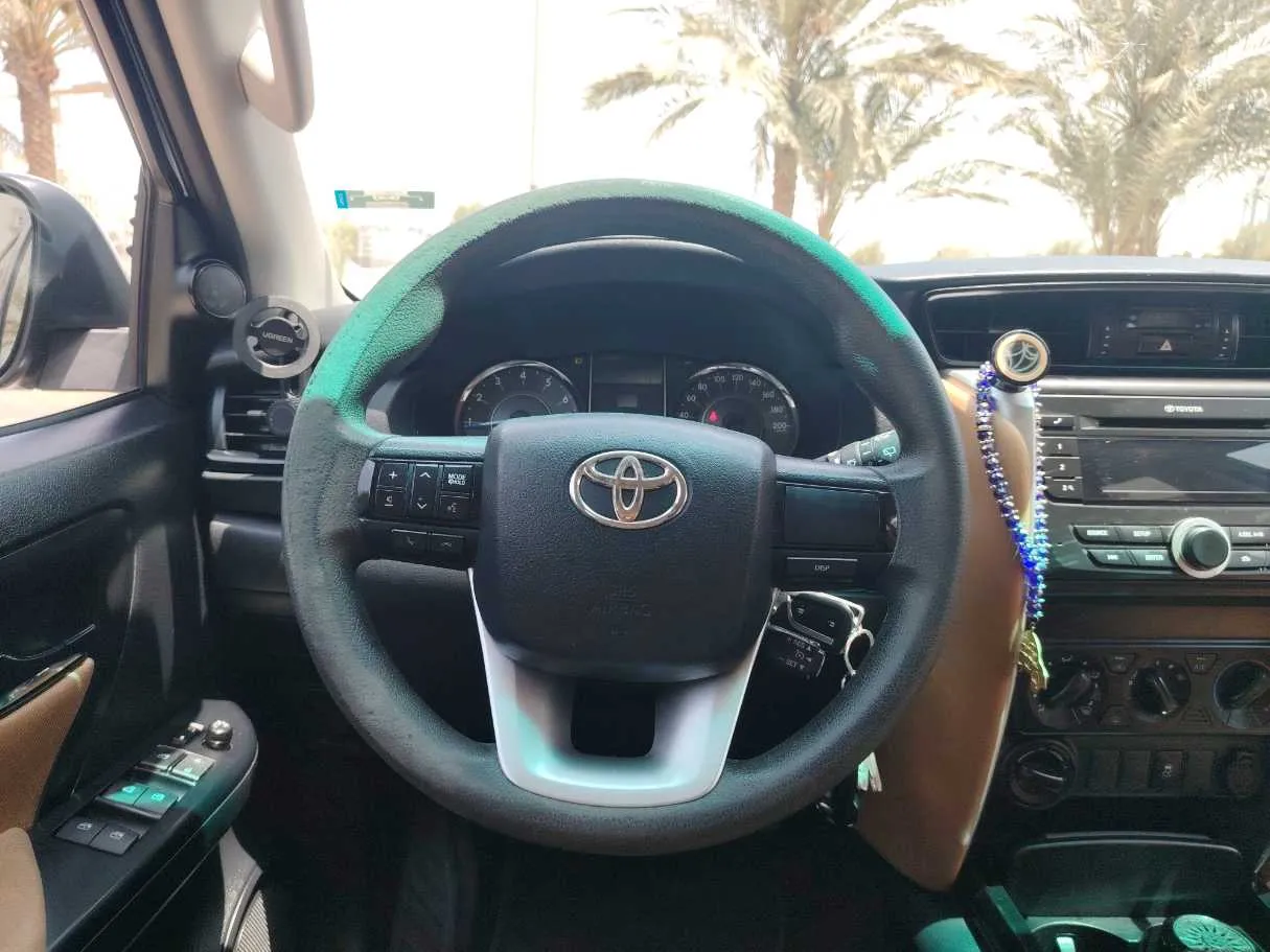 Car image 21