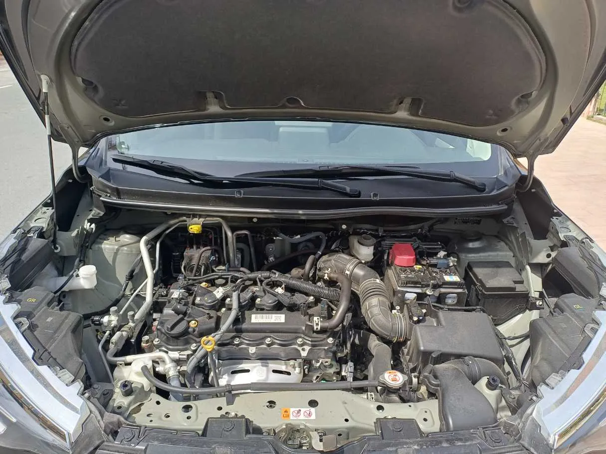 Car image 23