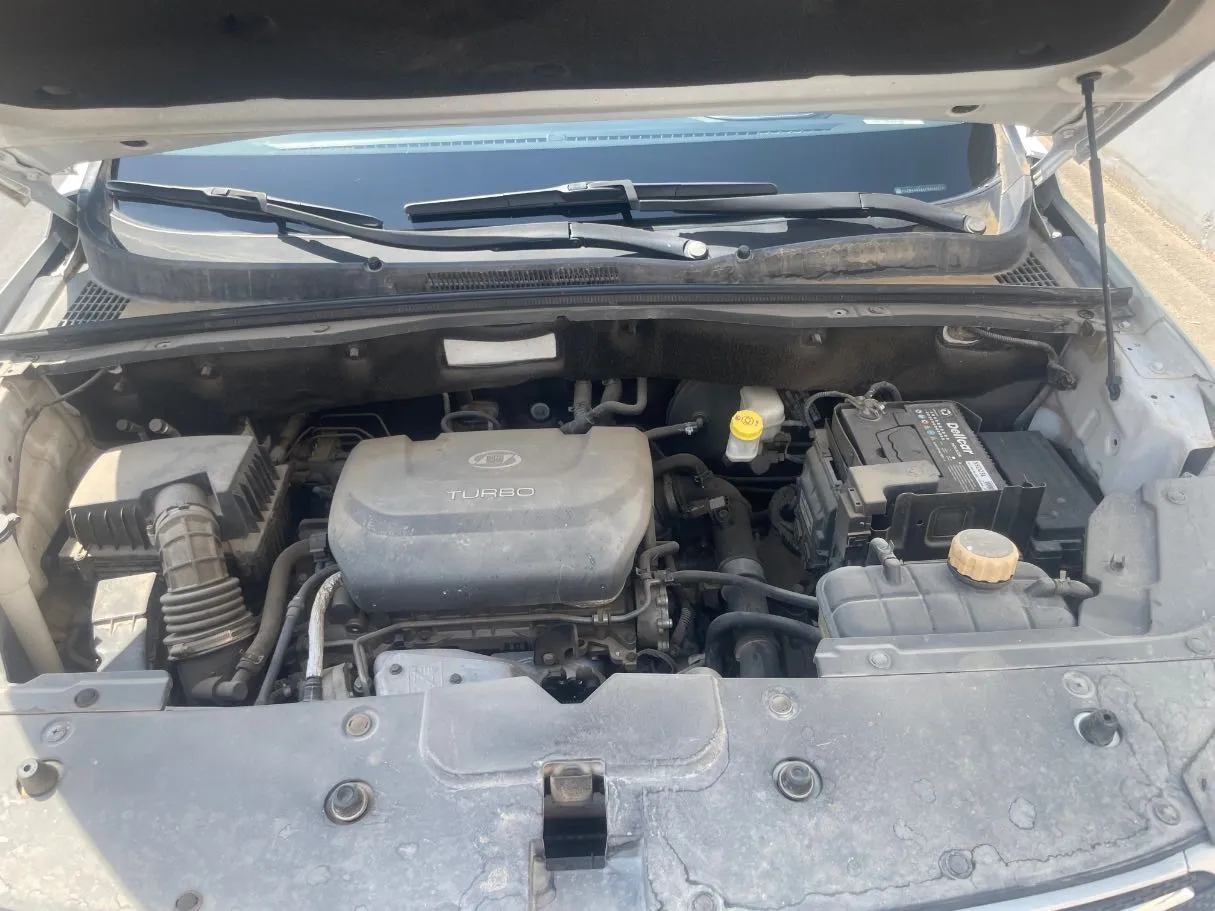Car image 24