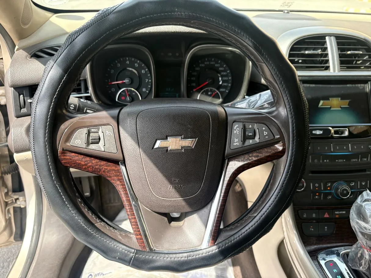 Car image 22