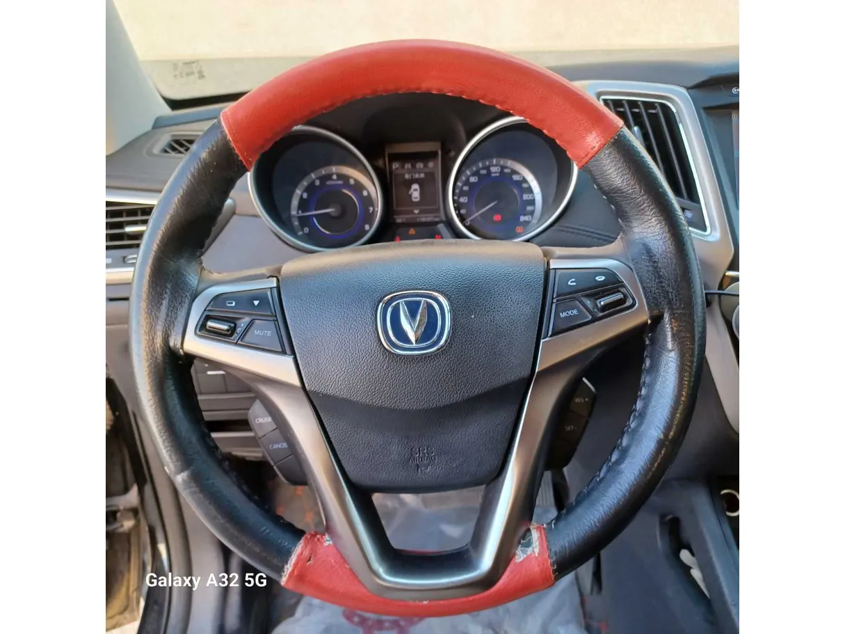 Car image 23