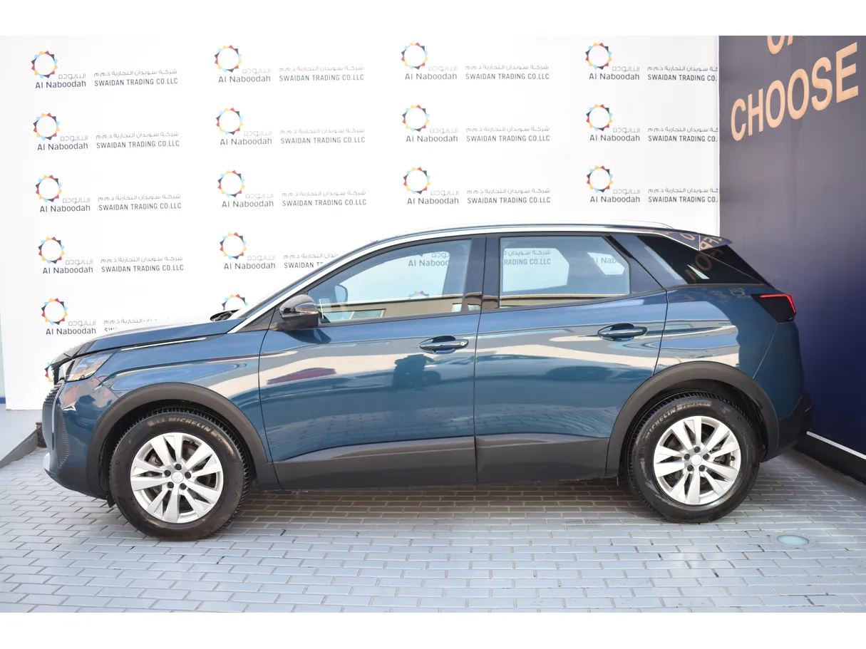 Car image 8