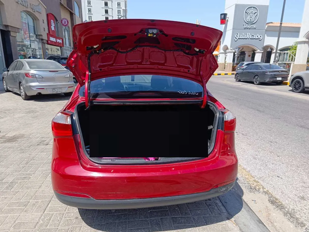 Car image 23