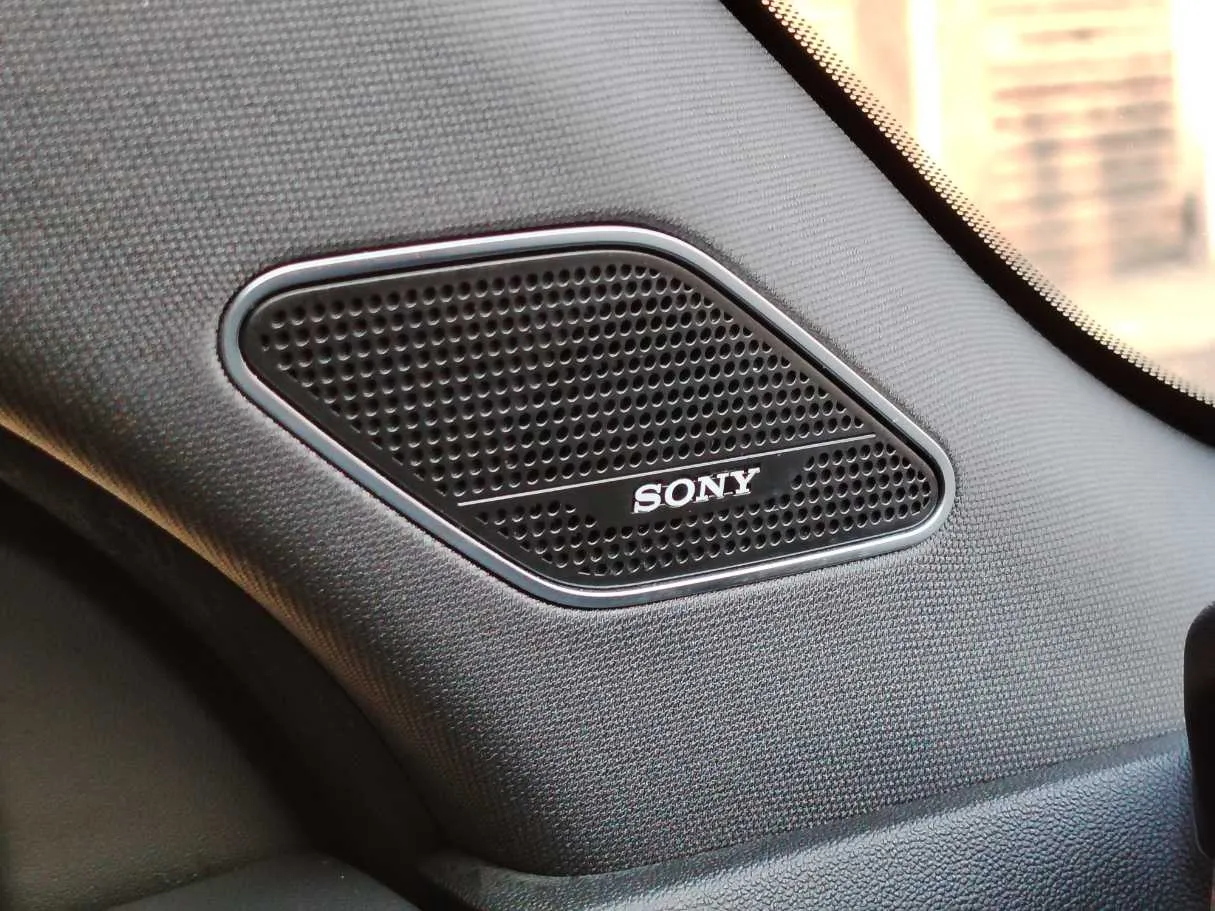 Car image 31