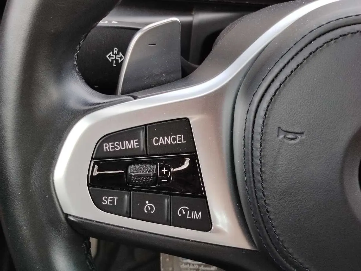 Car image 28