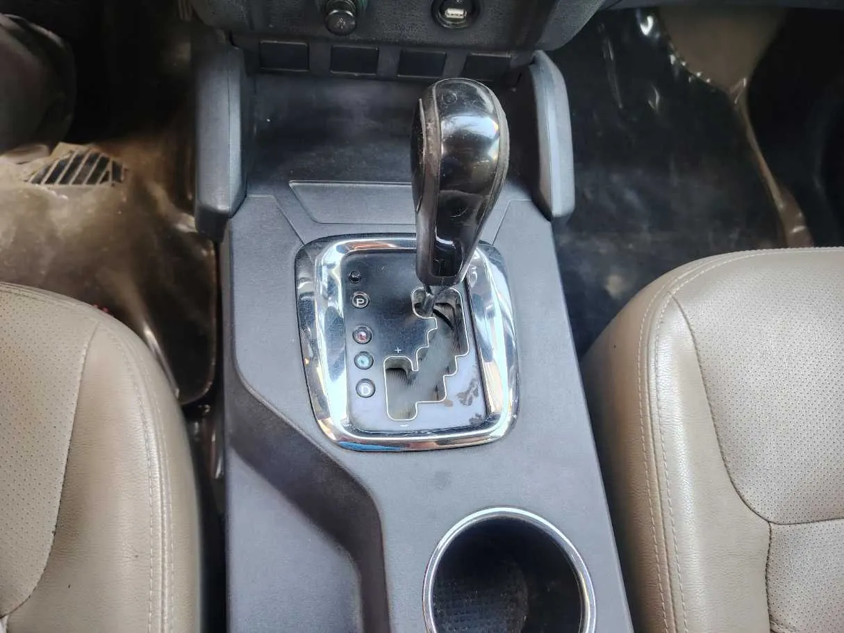 Car image 25