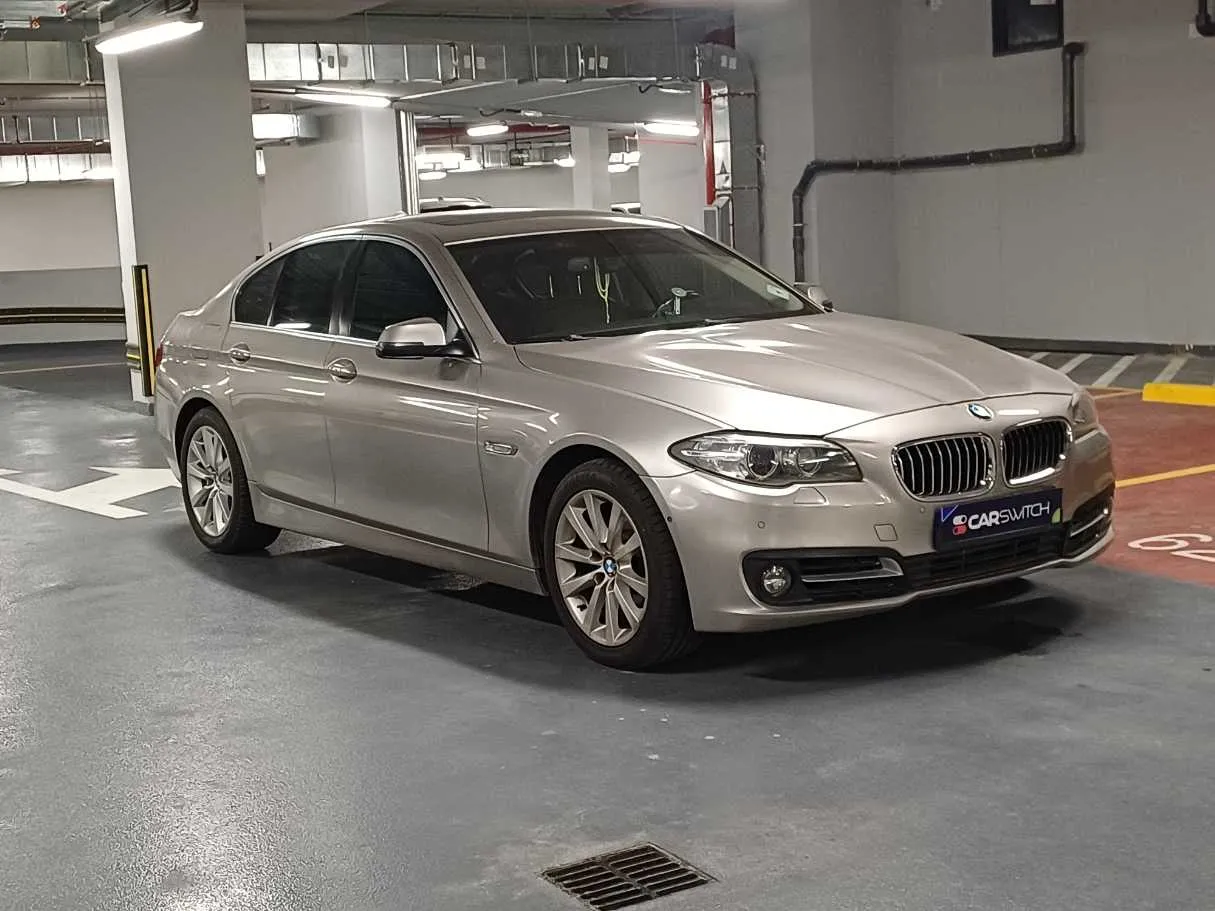 Car image 3