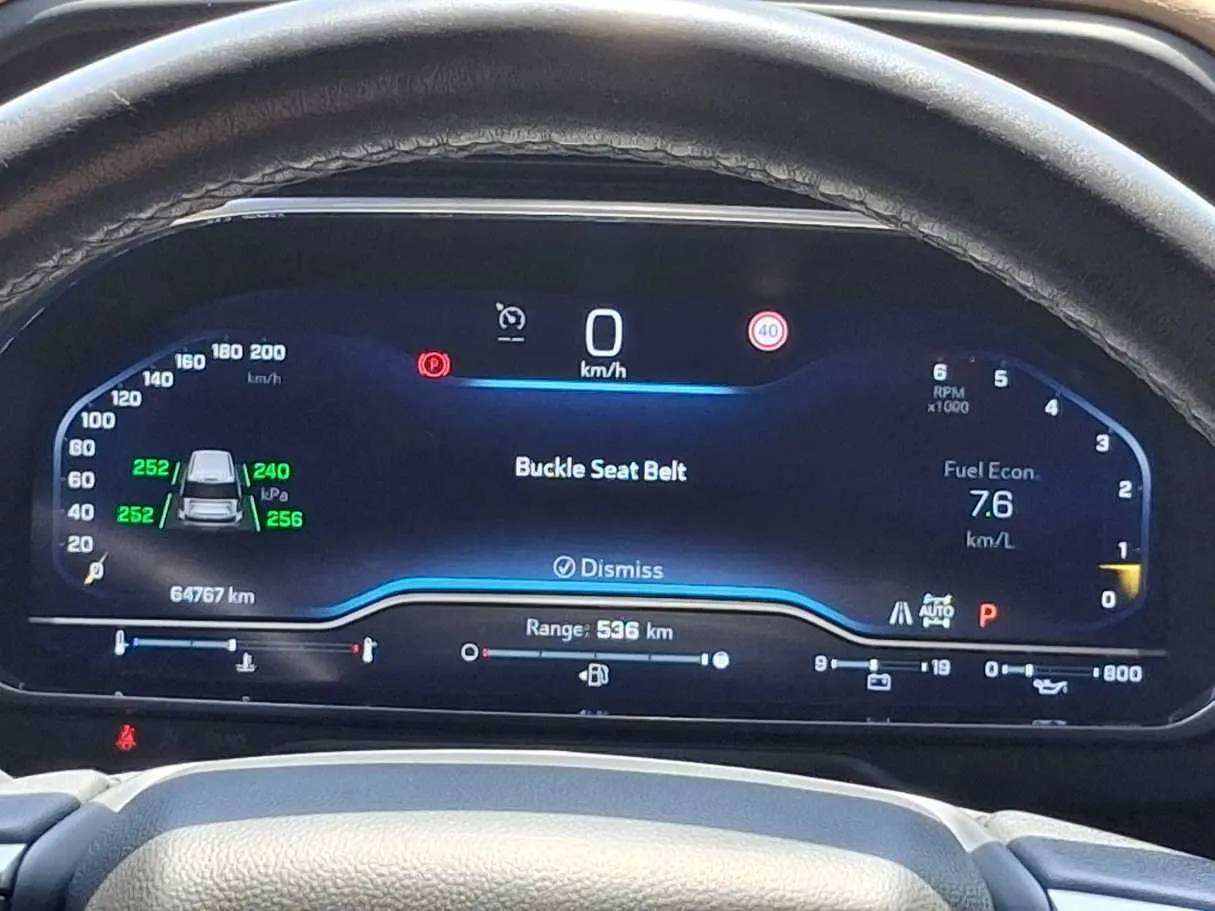 Car image 19