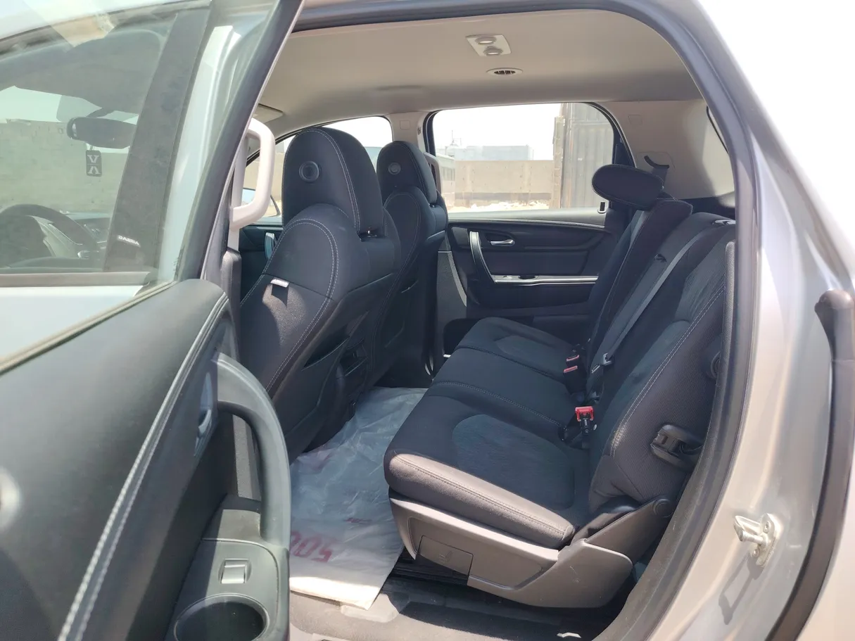 Car image 15