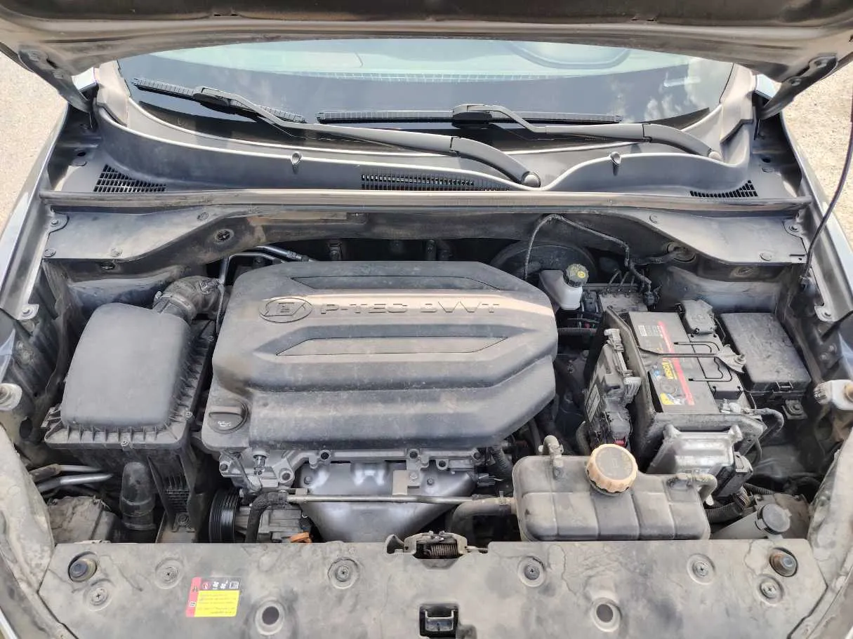Car image 30