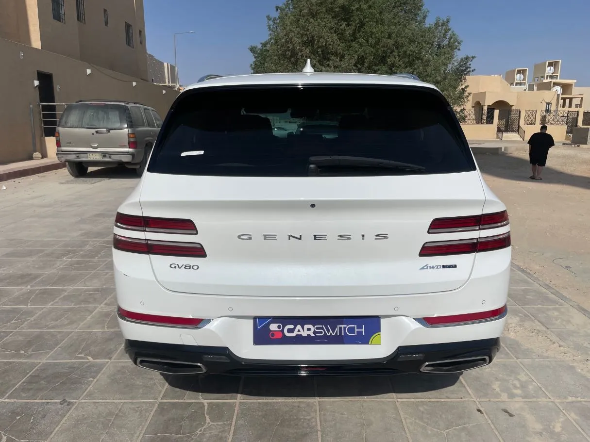 Car image 6
