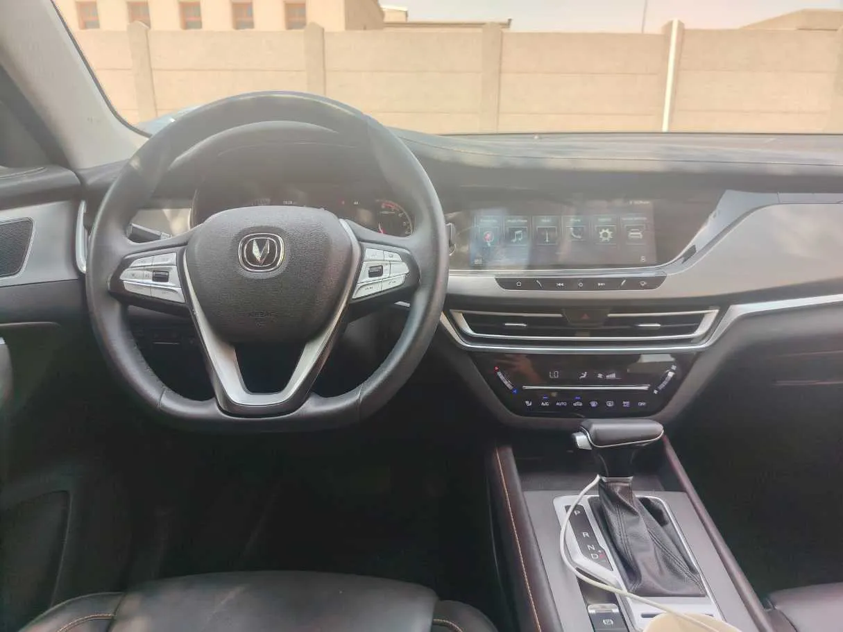 Car image 21