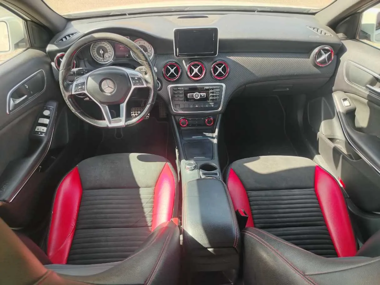 Car image 22