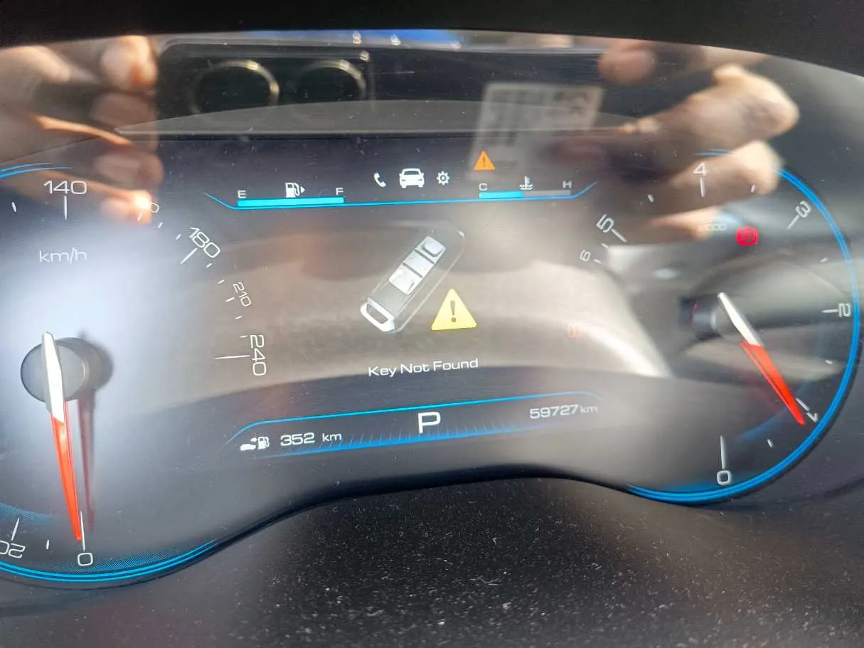 Car image 27