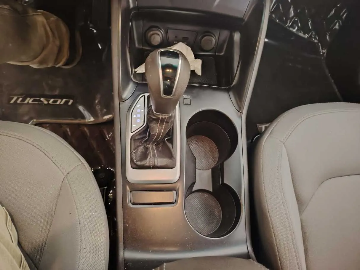 Car image 21