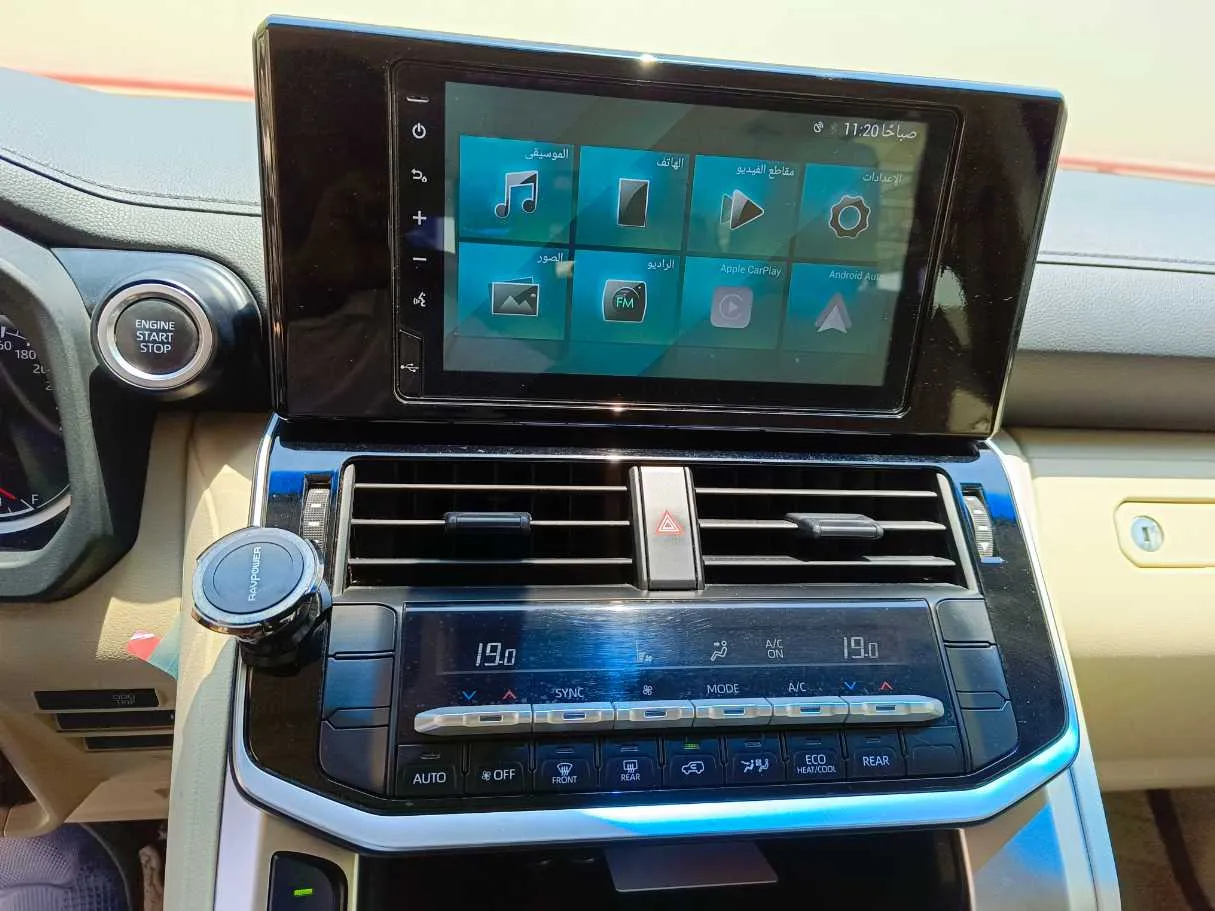 Car image 23