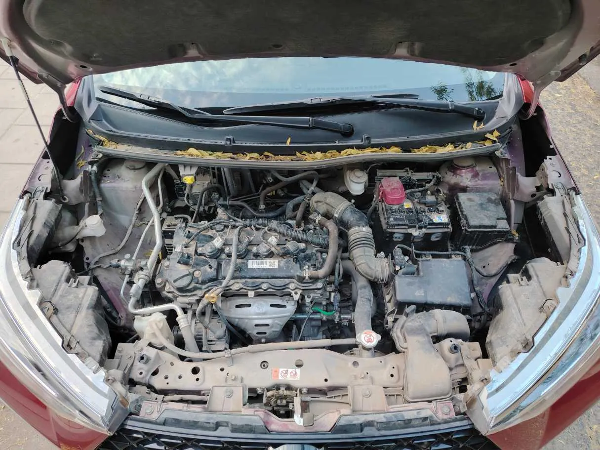 Car image 32