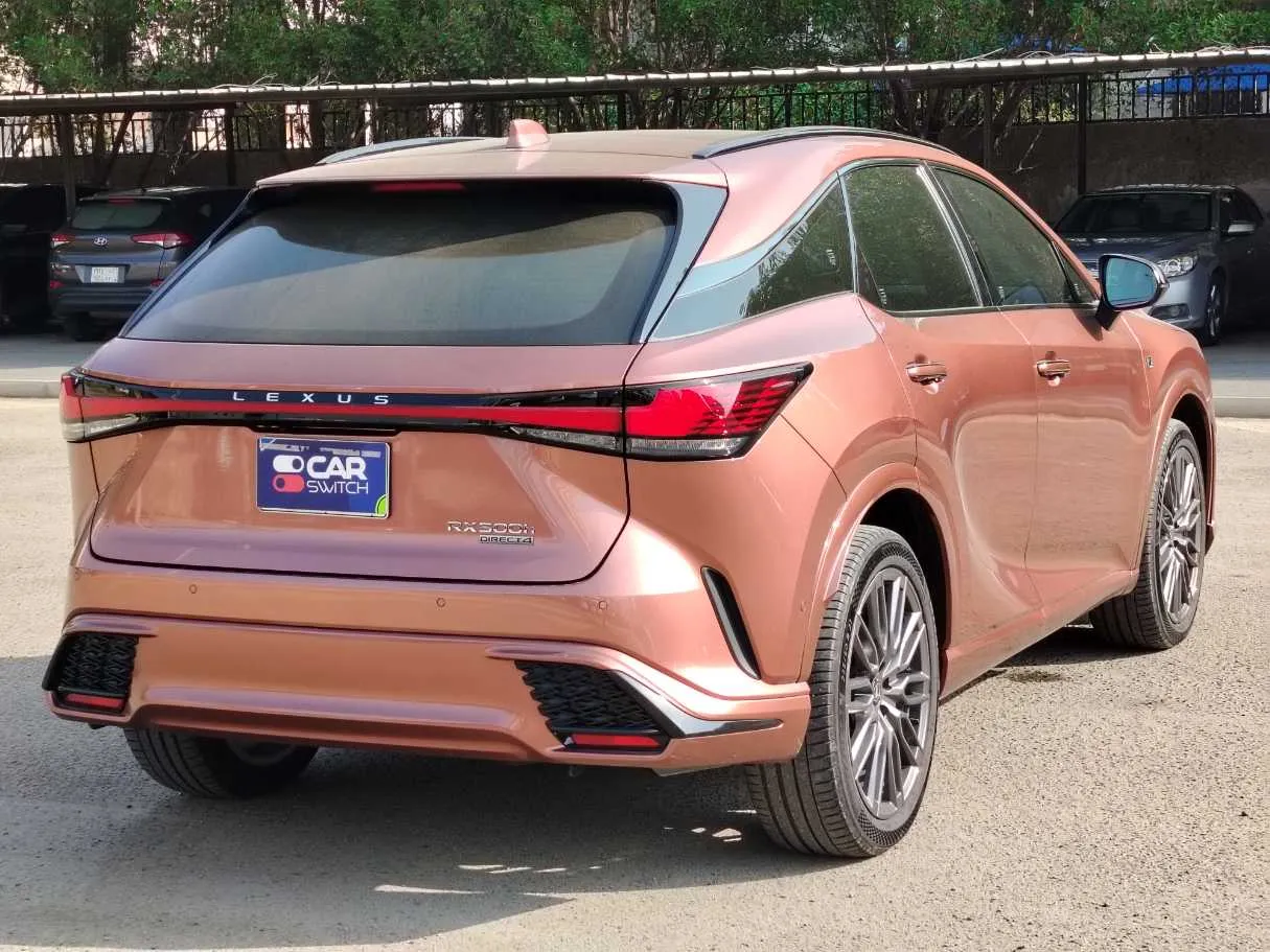 Car image 5