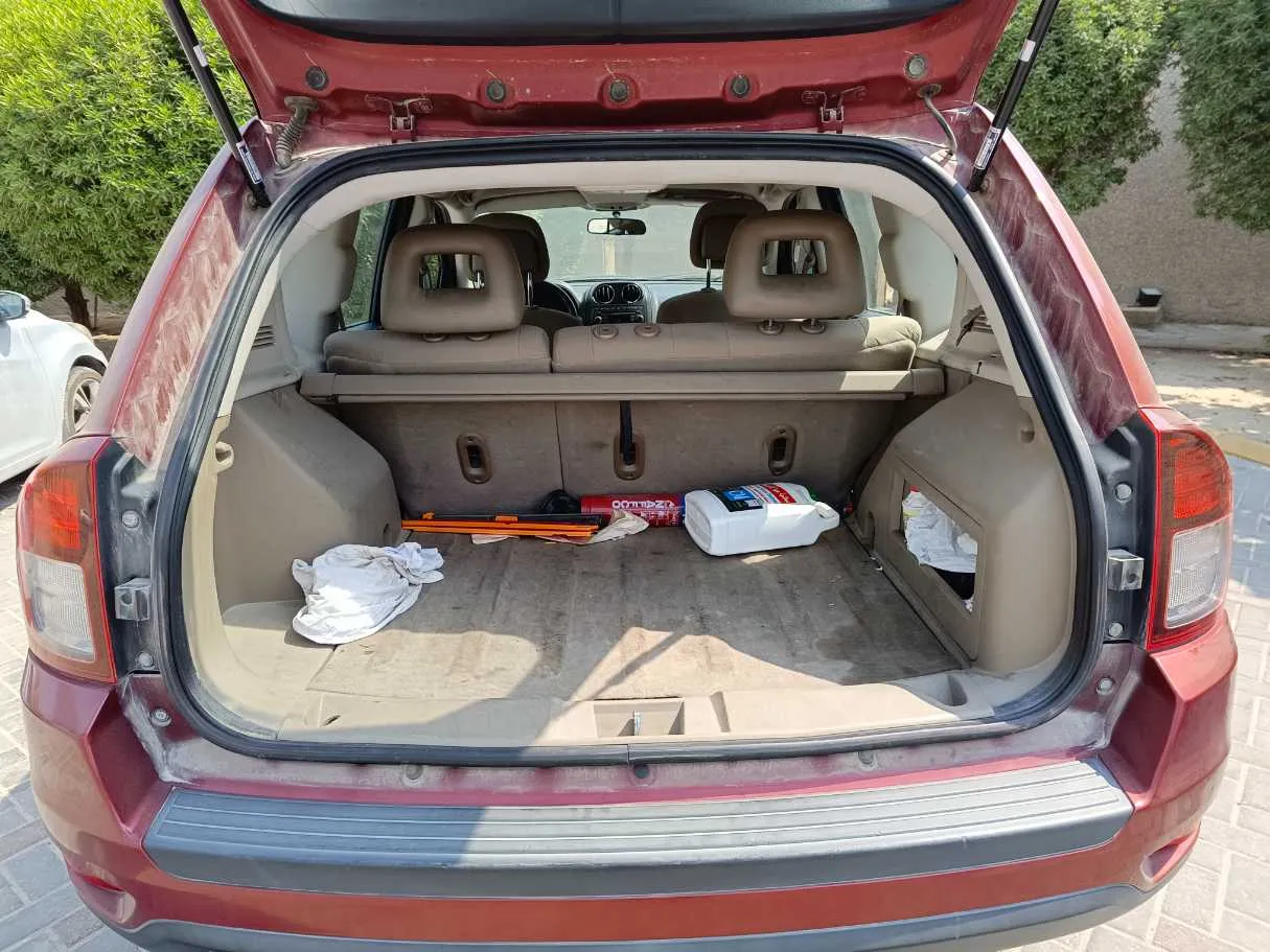 Car image 27