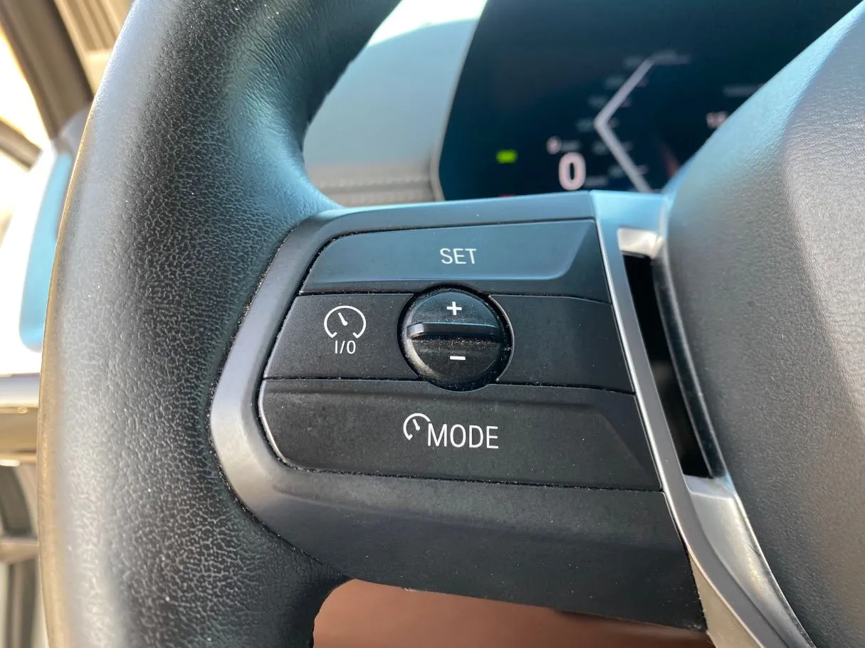 Car image 29