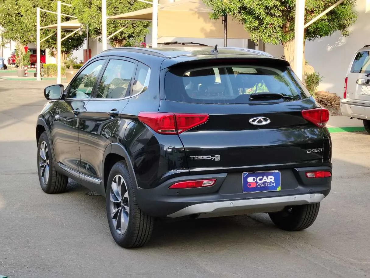 Car image 7