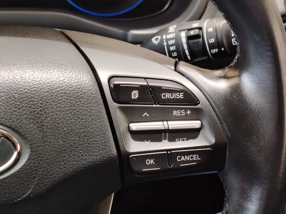 Car image 29