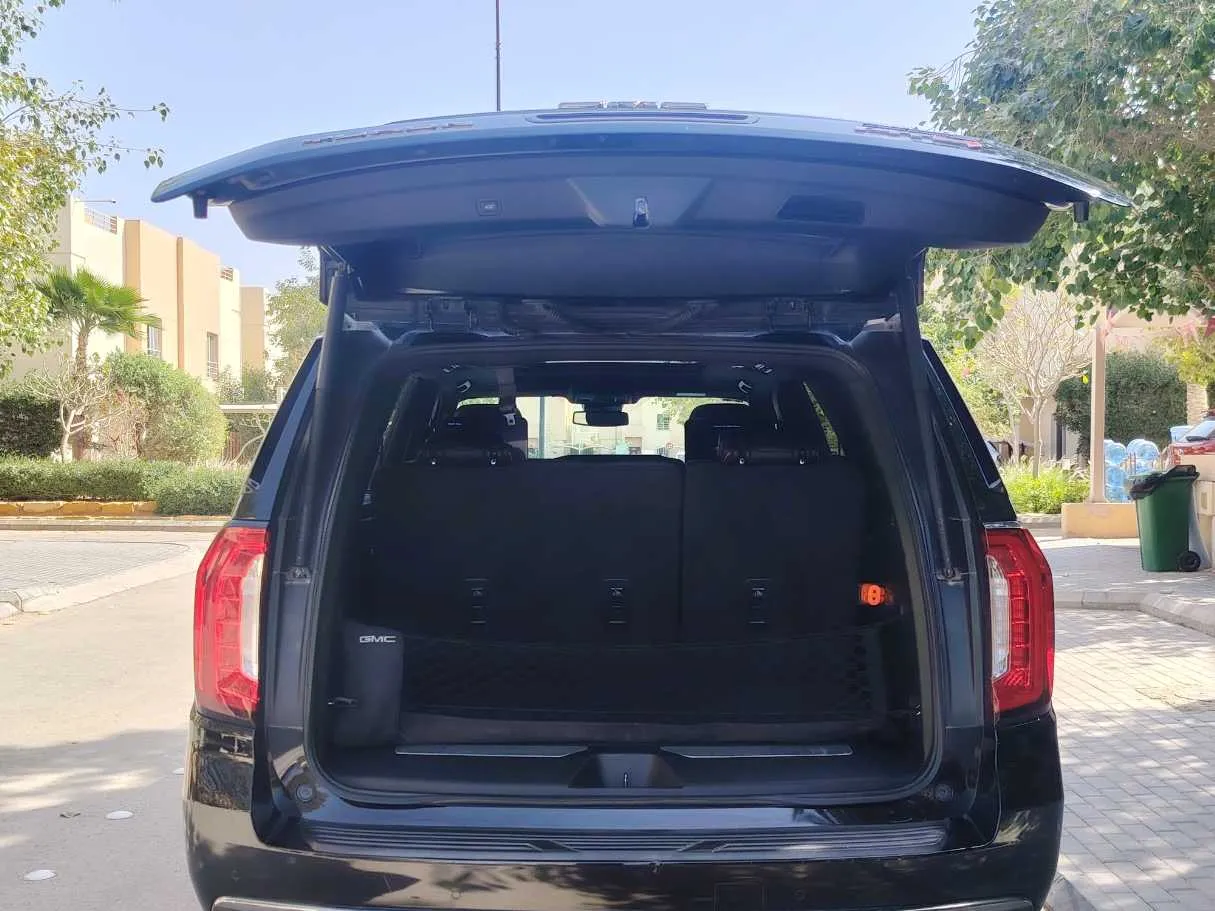 Car image 27