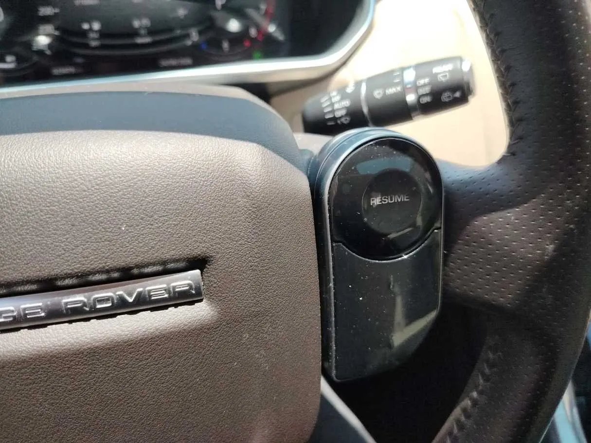 Car image 38