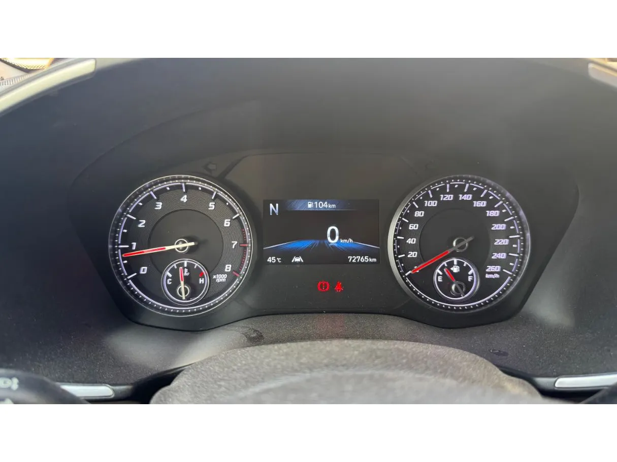 Car image 19