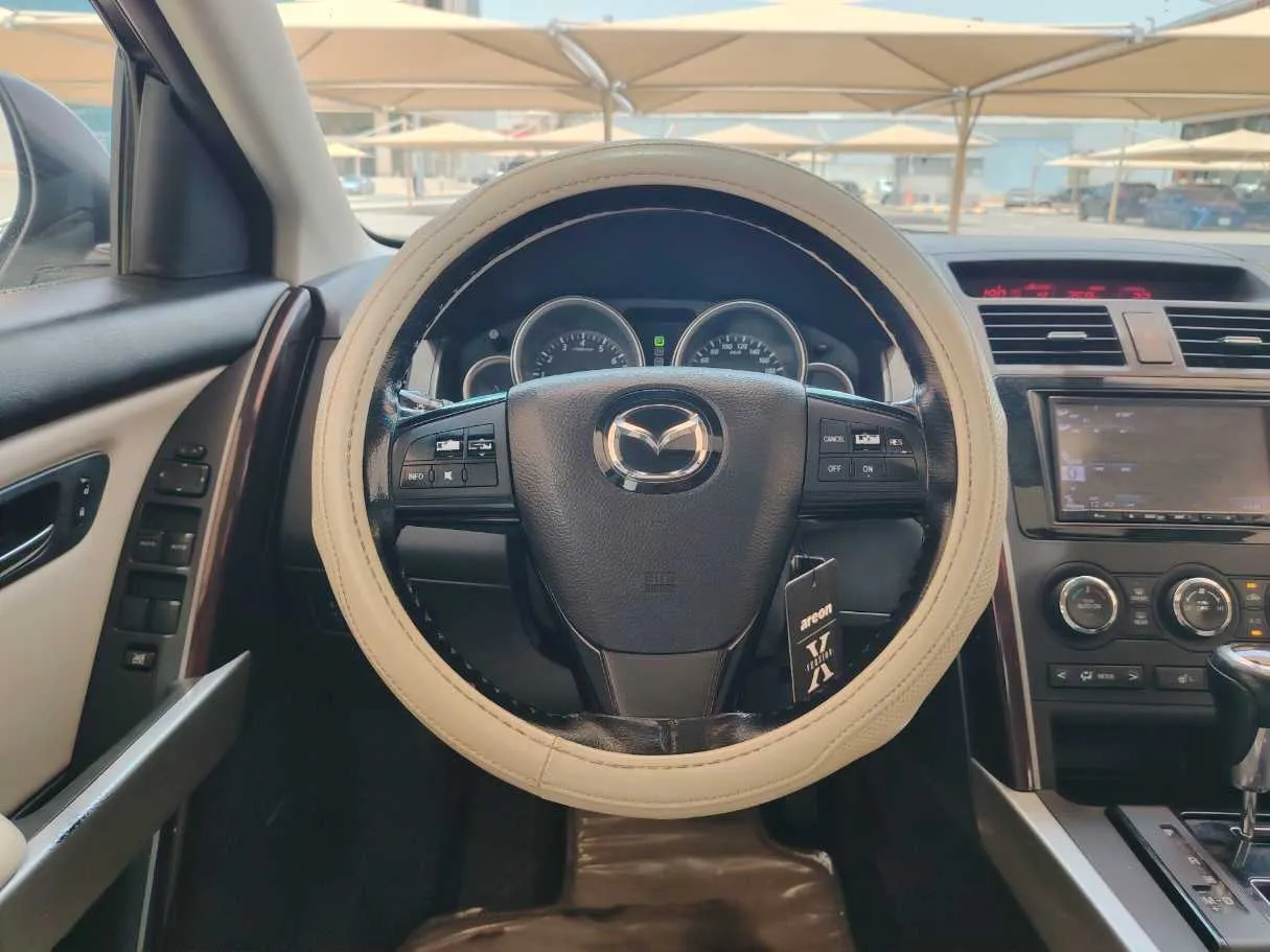 Car image 21