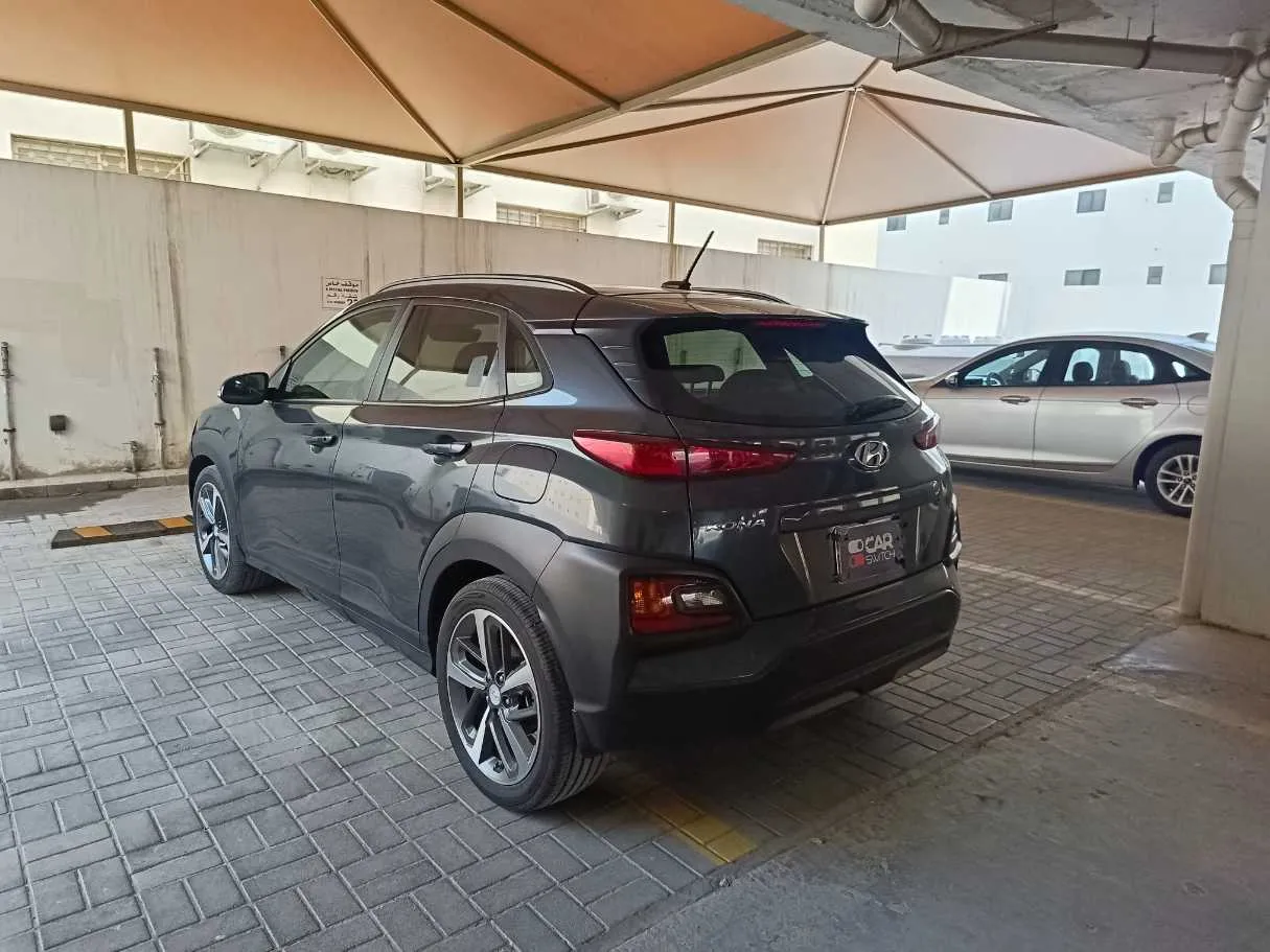 Car image 7