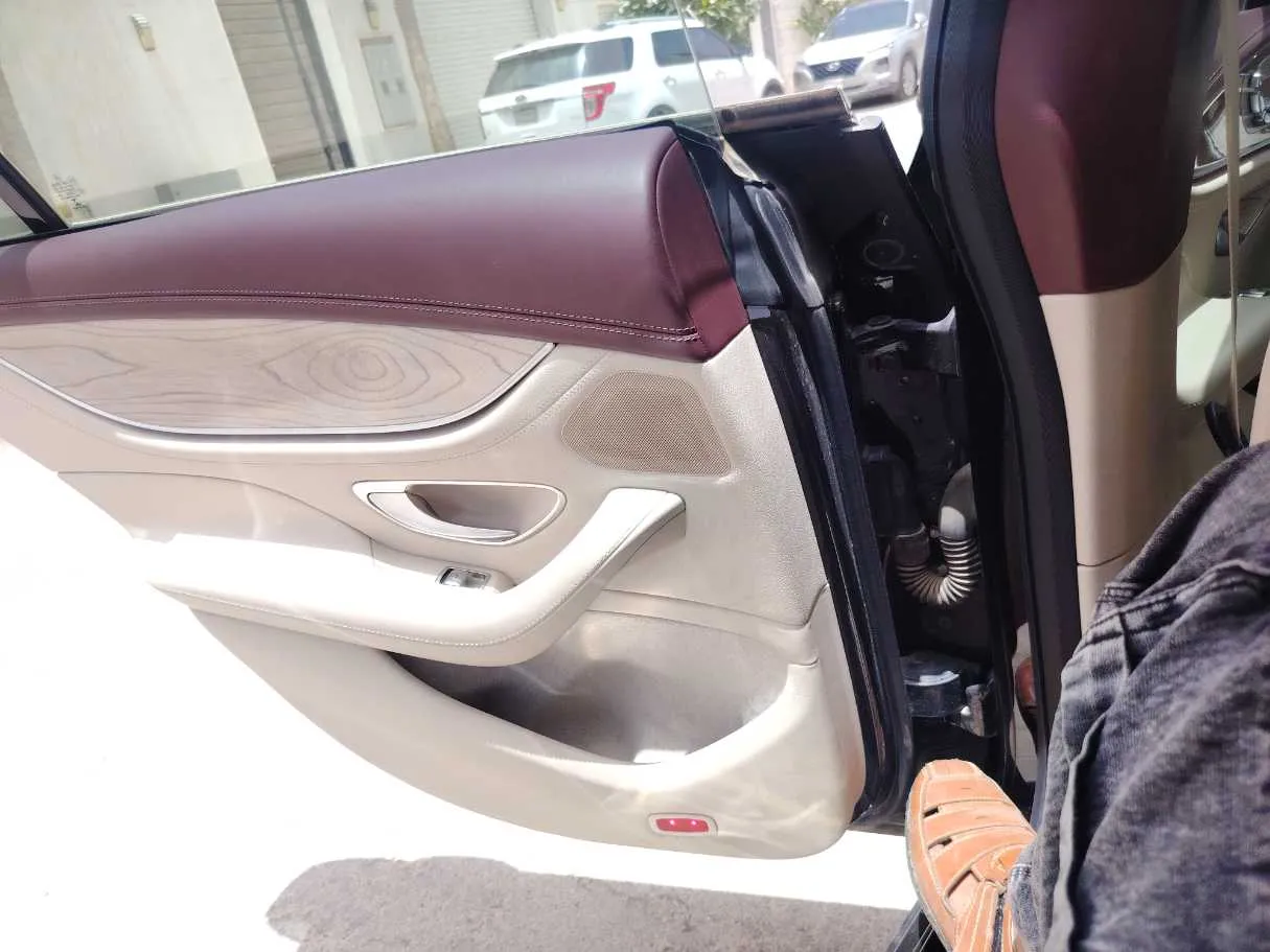 Car image 31