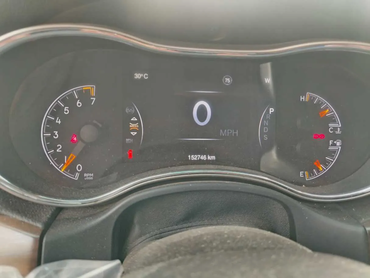 Car image 24