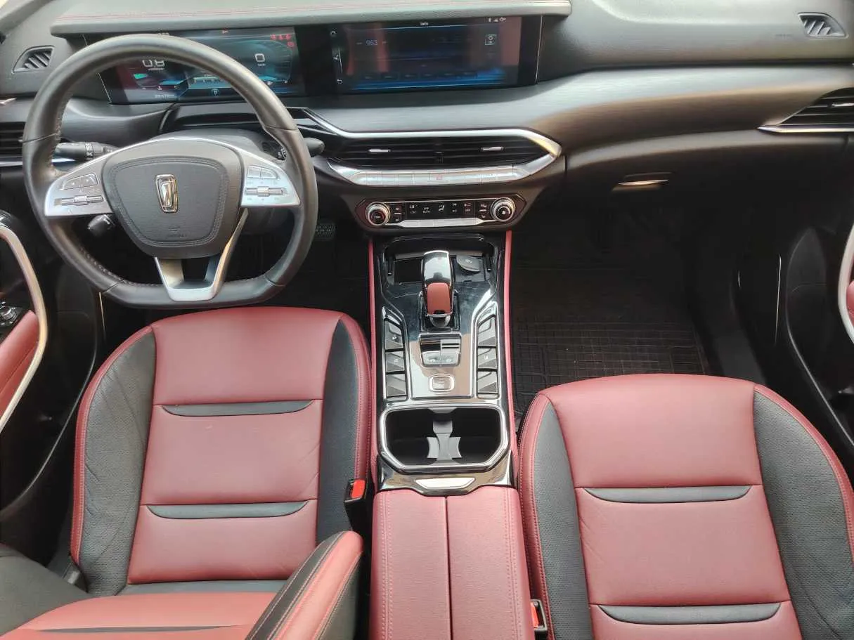 Car image 20