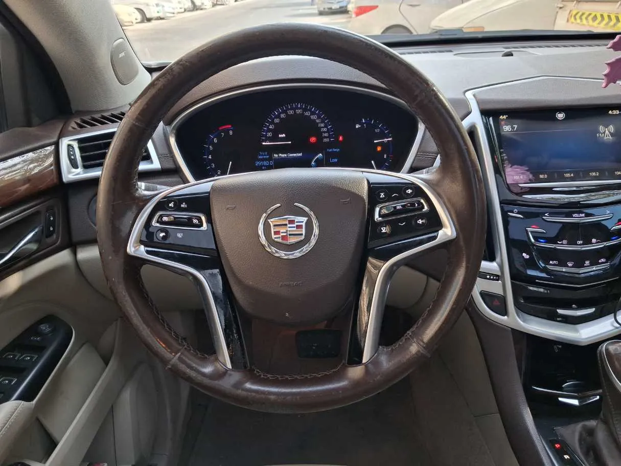 Car image 17